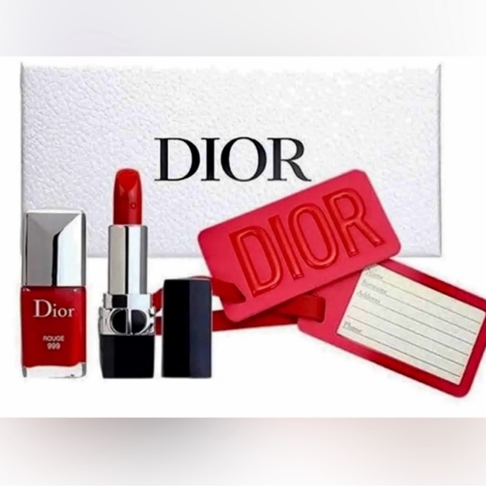 DIOR MAKEUP SET INCLUDING MIRRORED DIOR LUGGAGE TAGS NEW IN BOX - Picture 4 of 6